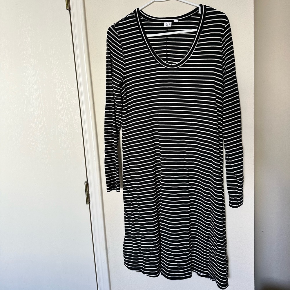 Gap long-sleeved striped dress